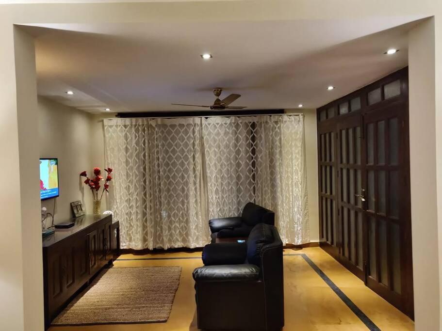 Villa Nazuri W Caretaker Candolim Zewnętrze zdjęcie